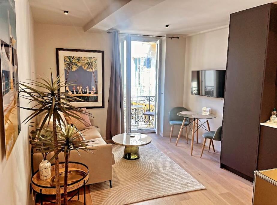 Massena Street, 2 Rooms Balcony Nice Luaran gambar